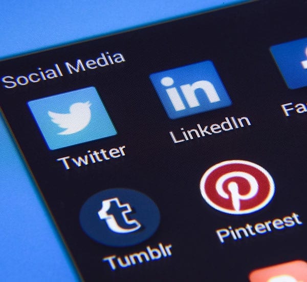 using social media to recruit drivers